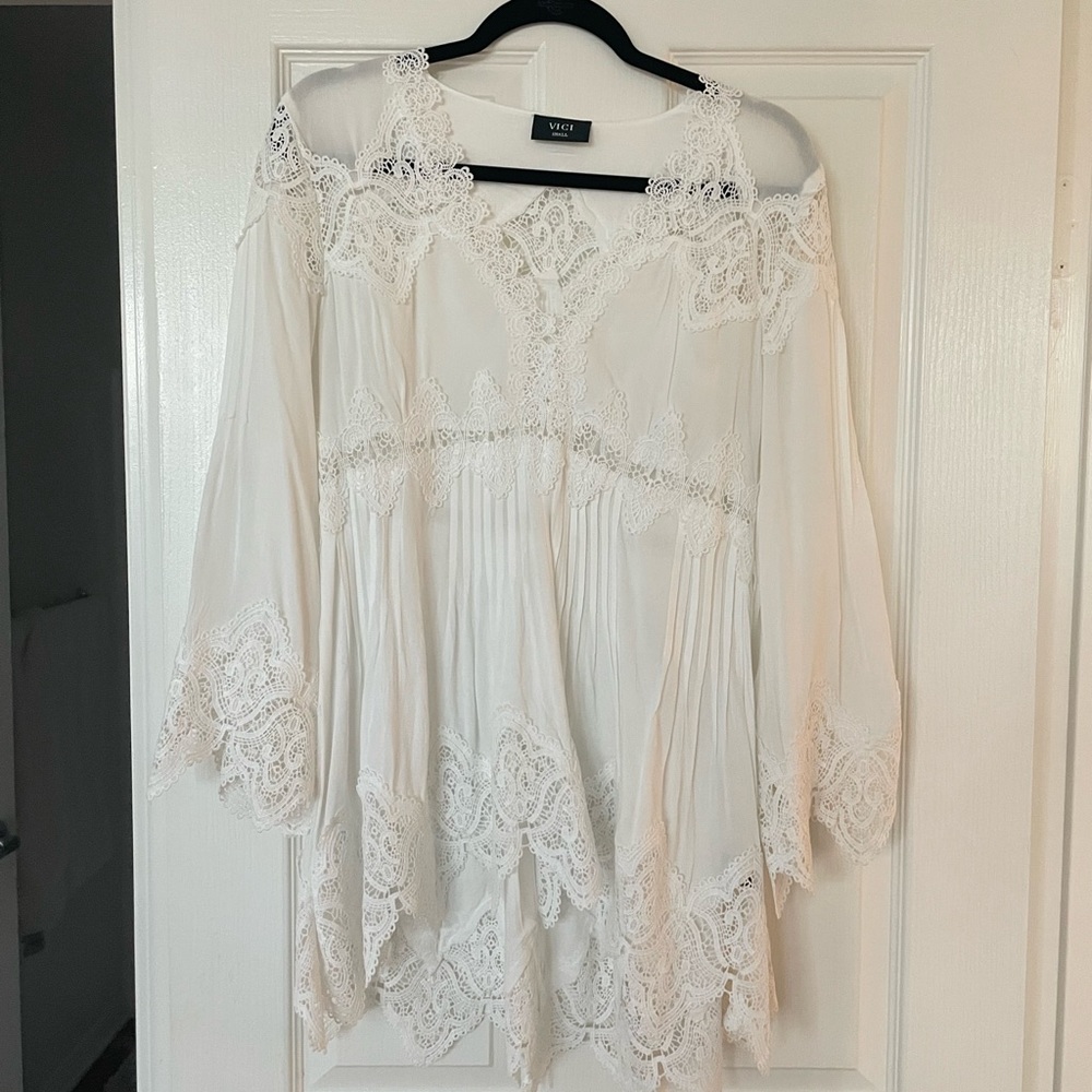 VICI like new beach coverup!!